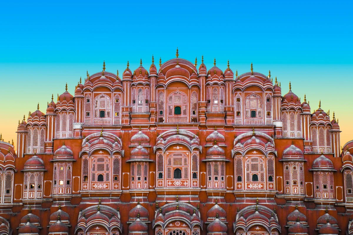 Hawa-mahal-Jaipur-local-guide